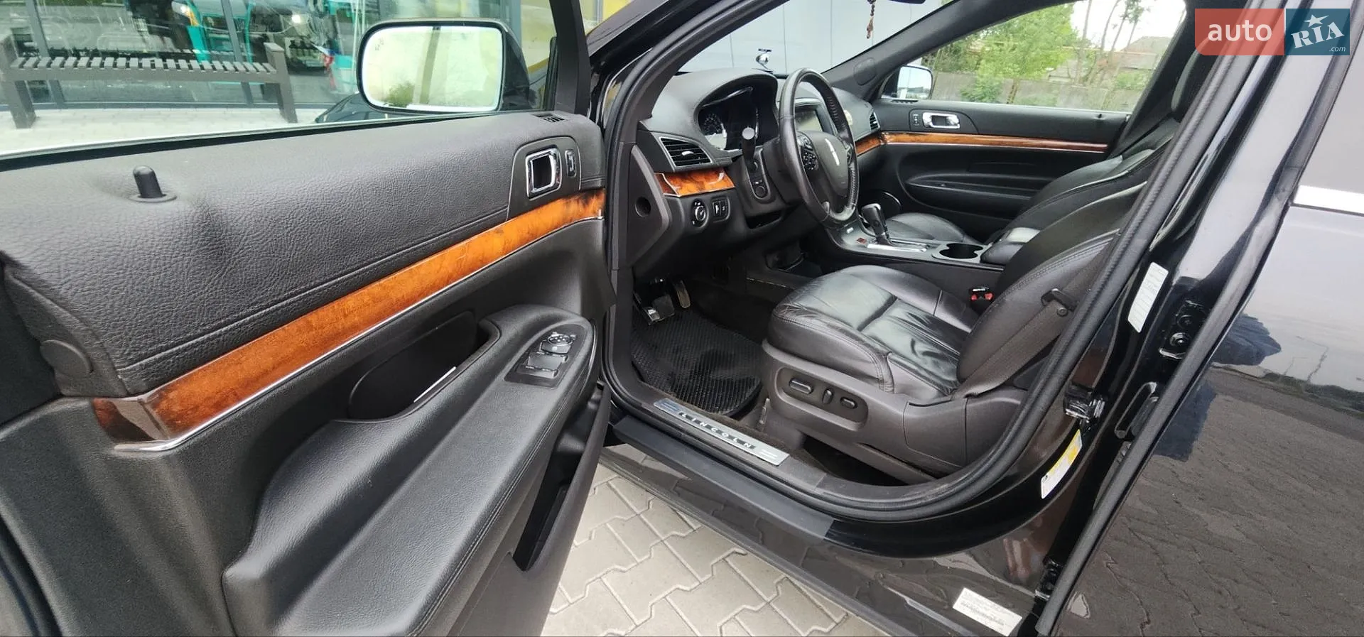 2015 Lincoln MKT - мініатюра 18