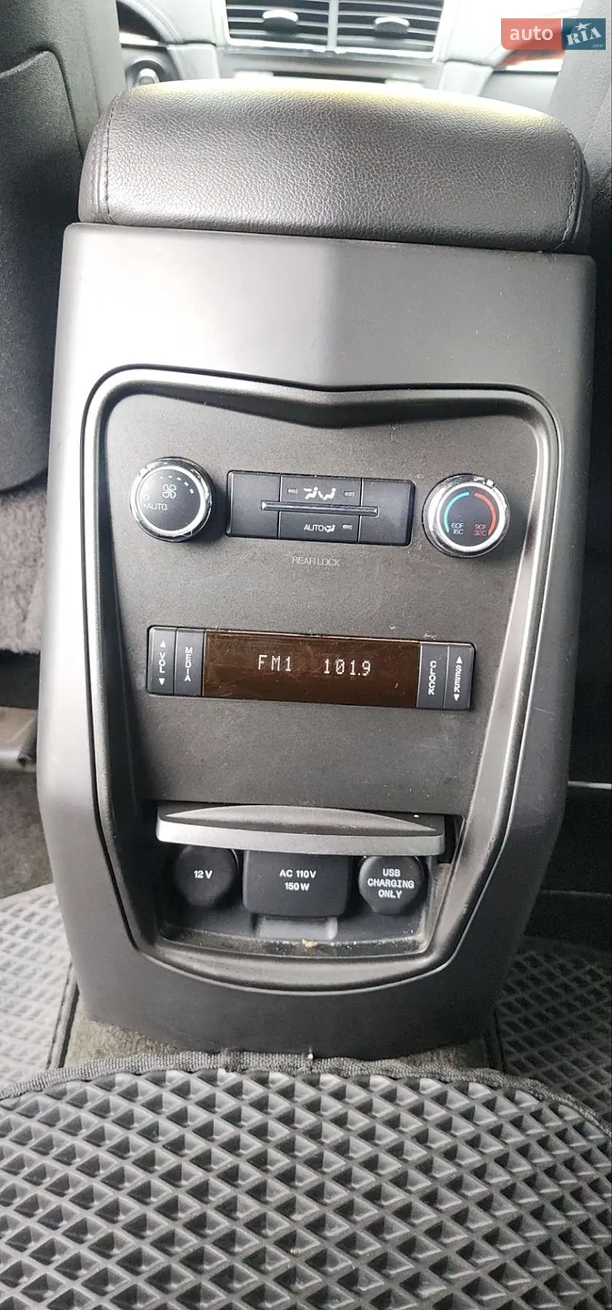 2015 Lincoln MKT - мініатюра 39