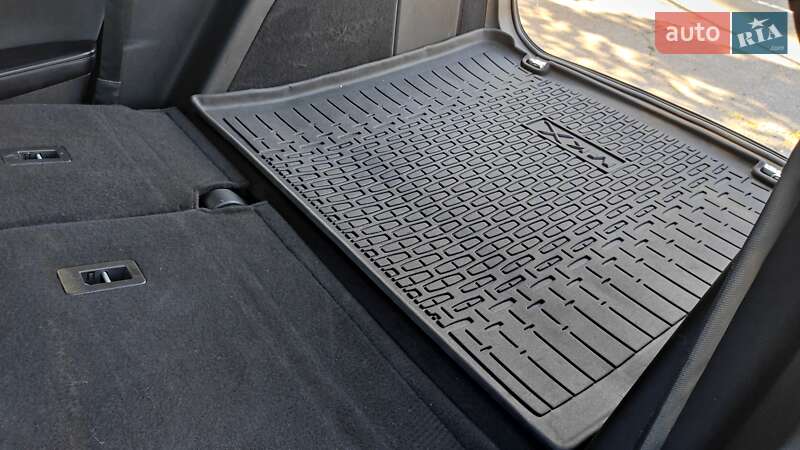 Внедорожник / Кроссовер Lincoln MKX 2017 в Кривом Роге фото 28 Внедорожник / Кроссовер Lincoln MKX 2017 в Кривом Роге