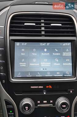 Позашляховик / Кросовер Lincoln MKX 2018 в 