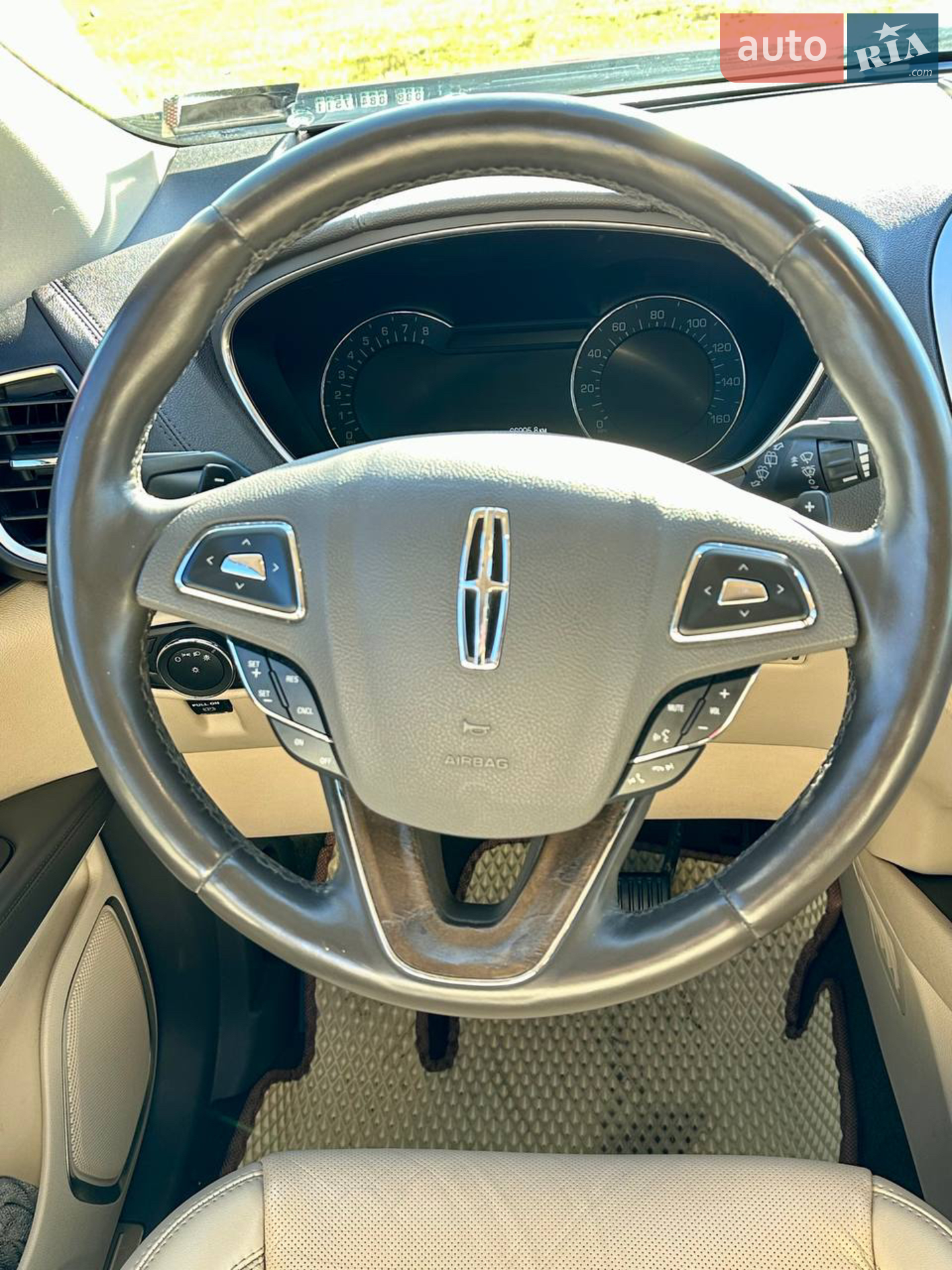 2017 Lincoln MKX - мініатюра 19