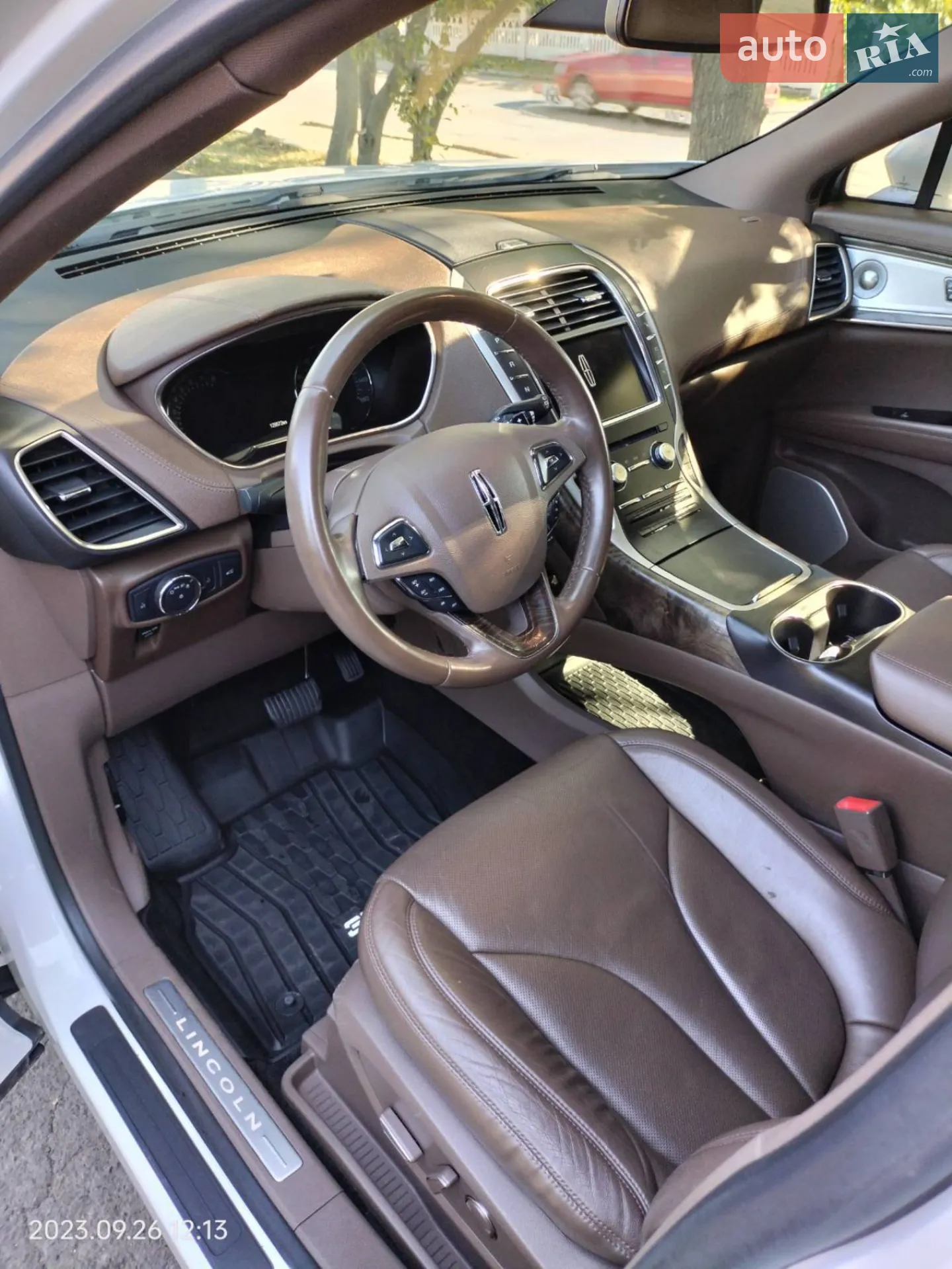 2015 Lincoln MKX - мініатюра 11
