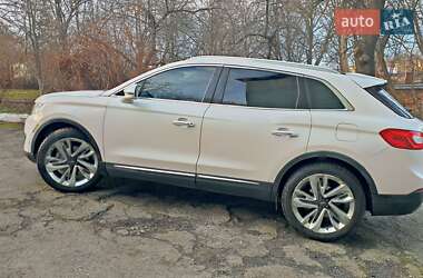 Внедорожник / Кроссовер Lincoln MKX 2017 в 