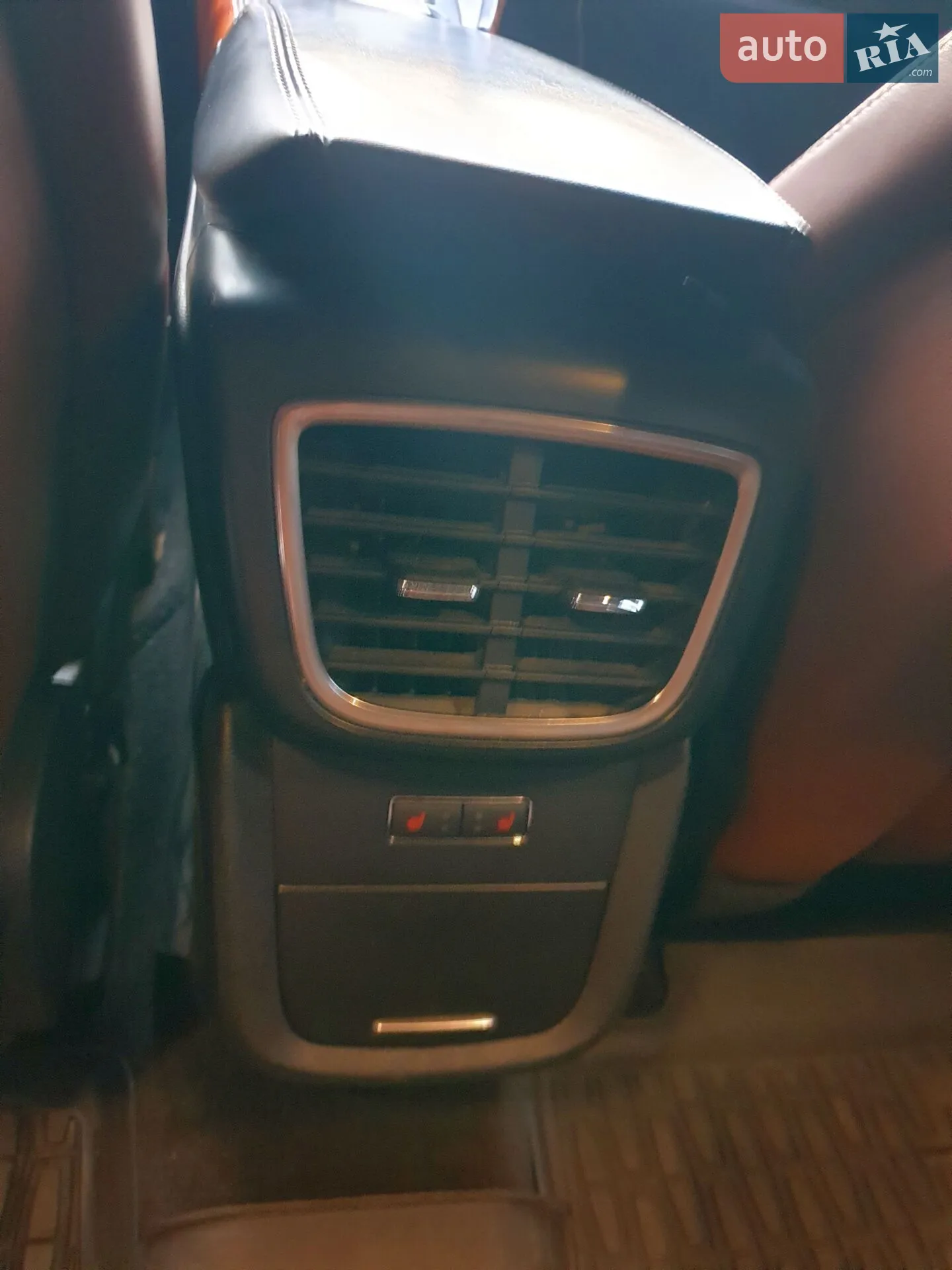 2017 Lincoln MKX - мініатюра 36