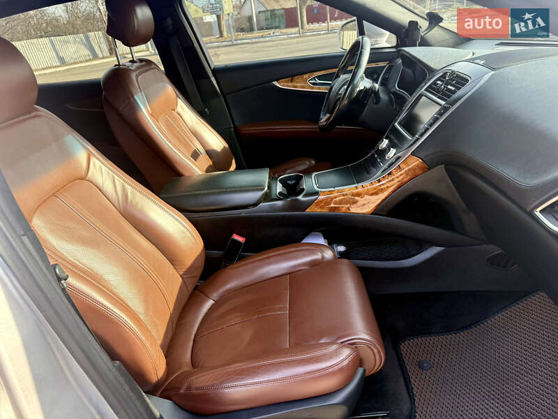 Внедорожник / Кроссовер Lincoln MKX 2015 в Первомайске