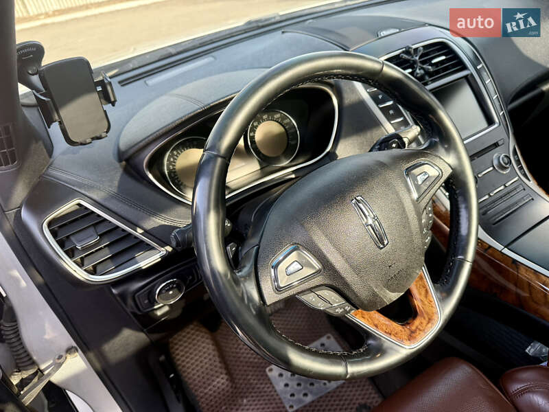 Внедорожник / Кроссовер Lincoln MKX 2015 в Первомайске