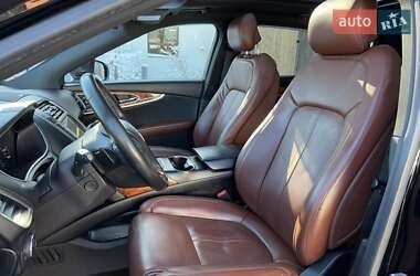 Внедорожник / Кроссовер Lincoln MKX 2018 в 