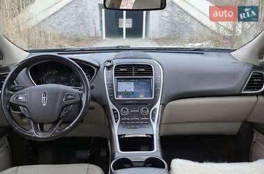 Внедорожник / Кроссовер Lincoln MKX 2016 в 