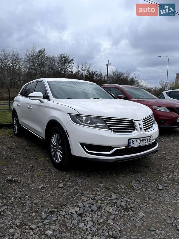 Позашляховик / Кросовер Lincoln MKX 2016 в 