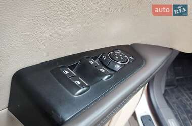 Внедорожник / Кроссовер Lincoln MKX 2016 в 