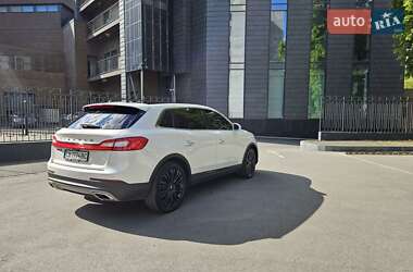 Внедорожник / Кроссовер Lincoln MKX 2016 в 