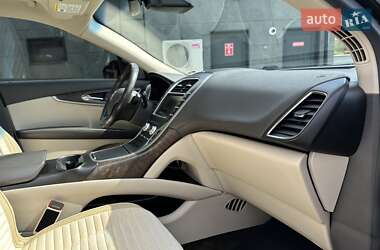 Внедорожник / Кроссовер Lincoln MKX 2015 в 