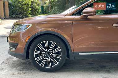 Внедорожник / Кроссовер Lincoln MKX 2018 в 