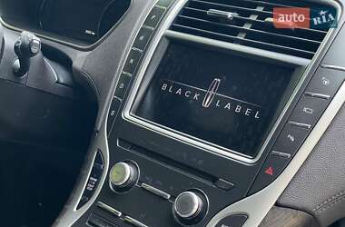 Внедорожник / Кроссовер Lincoln MKX 2018 в 