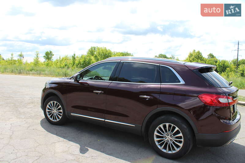 Внедорожник / Кроссовер Lincoln MKX 2017 в Владимире
