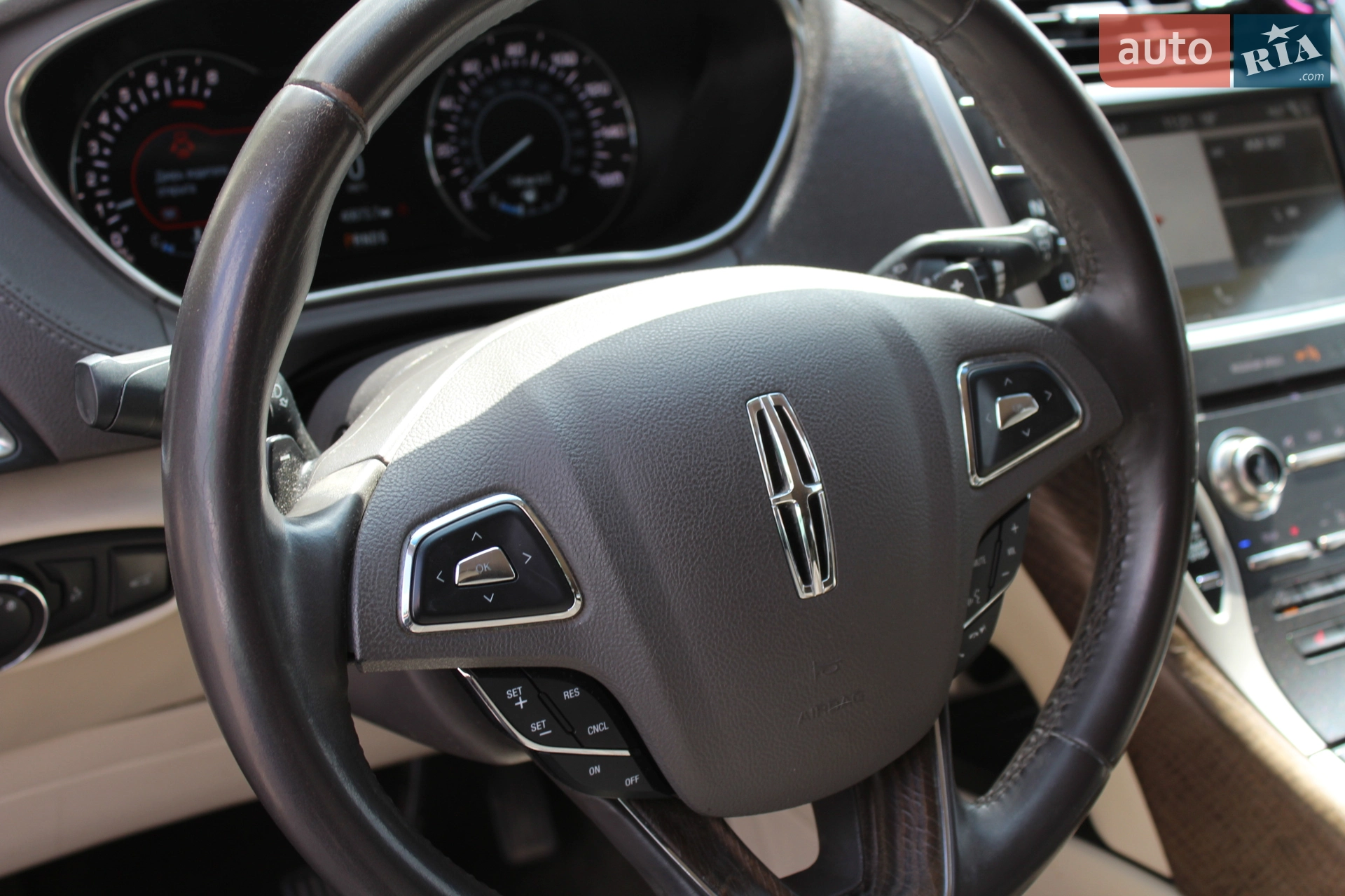 2017 Lincoln MKX - мініатюра 42