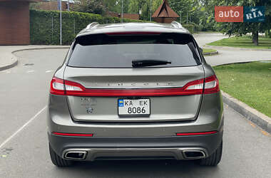 Внедорожник / Кроссовер Lincoln MKX 2015 в 