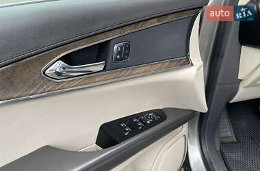 Внедорожник / Кроссовер Lincoln MKX 2015 в 