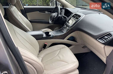 Внедорожник / Кроссовер Lincoln MKX 2015 в 