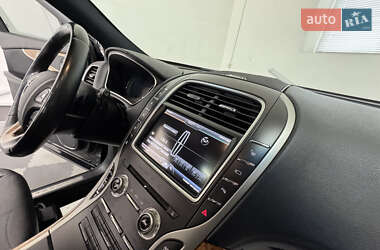 Внедорожник / Кроссовер Lincoln MKX 2015 в 
