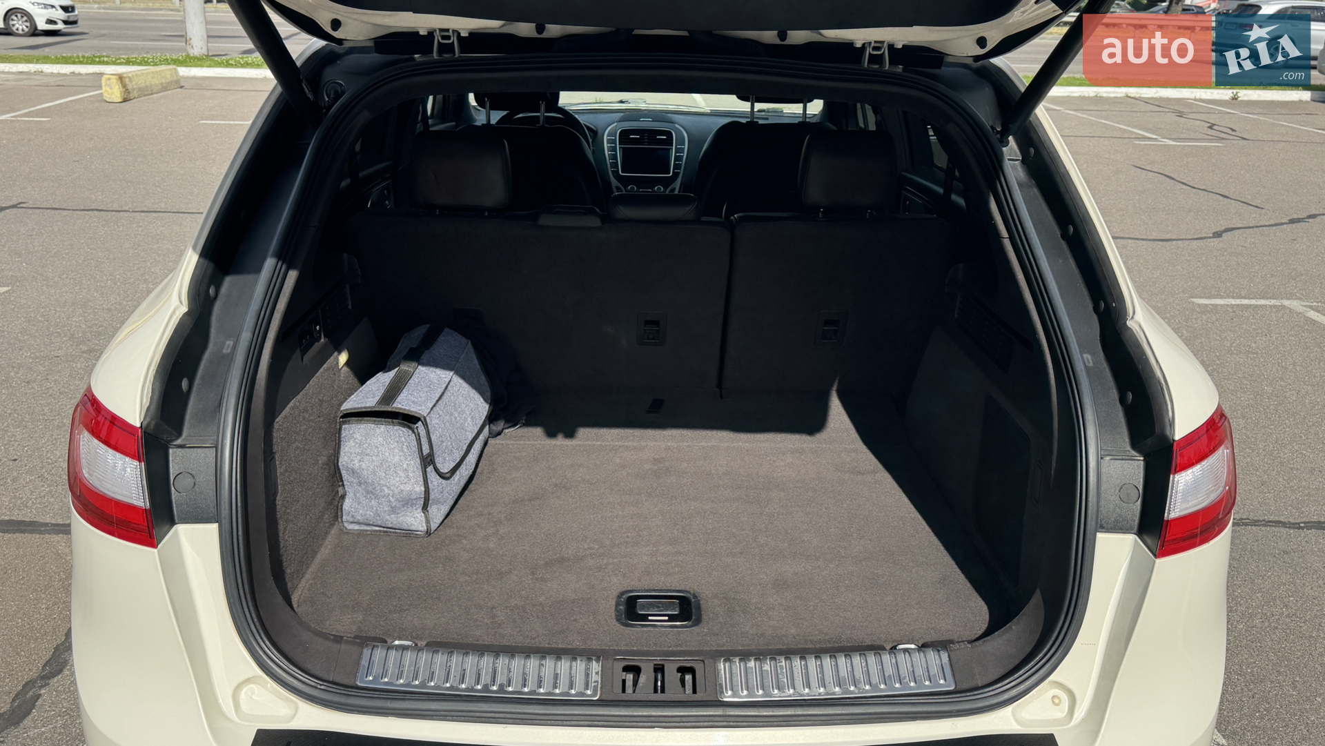 2016 Lincoln MKX - мініатюра 26