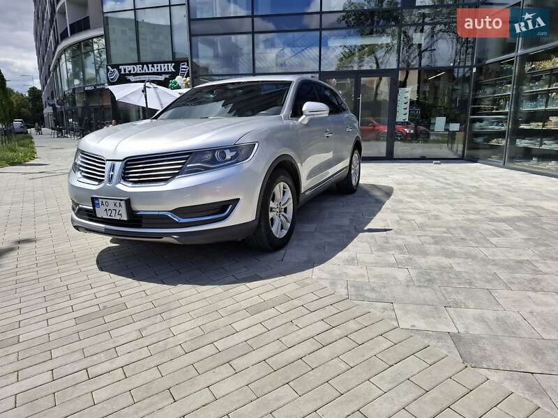 Внедорожник / Кроссовер Lincoln MKX 2017 в 
