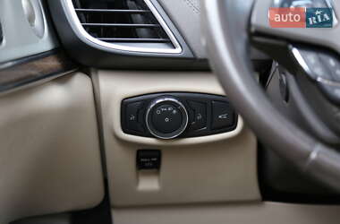 Внедорожник / Кроссовер Lincoln MKX 2015 в 