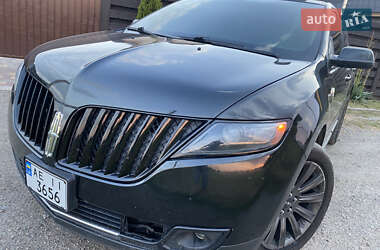 Внедорожник / Кроссовер Lincoln MKX 2011 в 