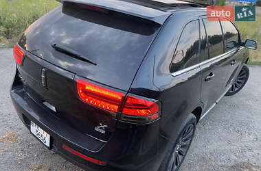 Внедорожник / Кроссовер Lincoln MKX 2011 в 