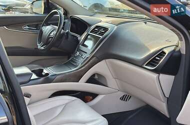 Внедорожник / Кроссовер Lincoln MKX 2018 в 