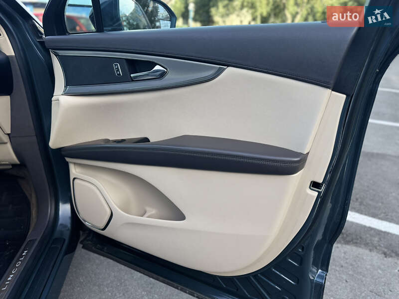 Внедорожник / Кроссовер Lincoln MKX 2015 в Черновцах