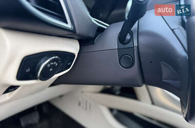 Внедорожник / Кроссовер Lincoln MKX 2015 в 
