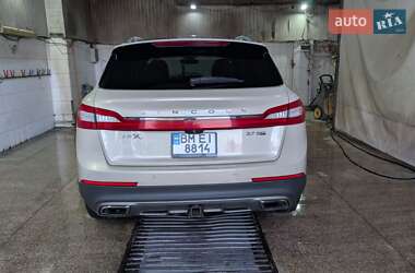 Позашляховик / Кросовер Lincoln MKX 2016 в 