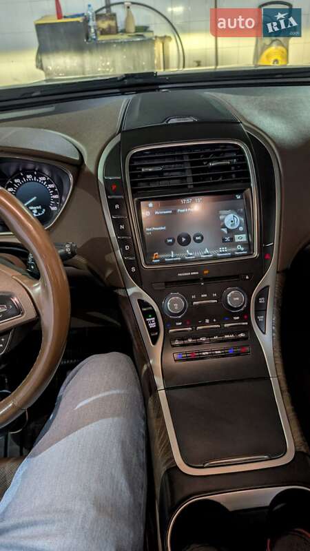 Позашляховик / Кросовер Lincoln MKX 2016 в Сумах