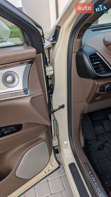 Позашляховик / Кросовер Lincoln MKX 2016 в Сумах