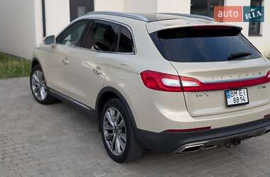 Позашляховик / Кросовер Lincoln MKX 2016 в 