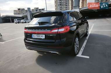 Внедорожник / Кроссовер Lincoln MKX 2016 в 