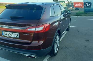 Внедорожник / Кроссовер Lincoln MKX 2016 в 