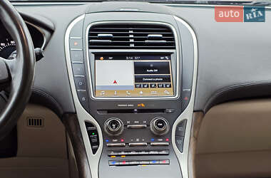 Внедорожник / Кроссовер Lincoln MKX 2017 в 