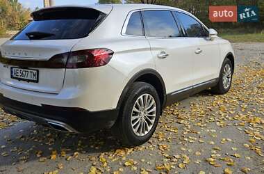 Позашляховик / Кросовер Lincoln MKX 2018 в  фото 8 Позашляховик / Кросовер Lincoln MKX 2018 в
