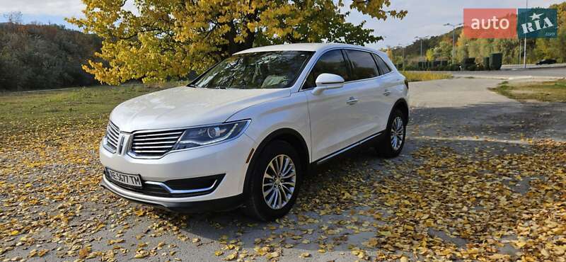 Позашляховик / Кросовер Lincoln MKX 2018 в  фото Позашляховик / Кросовер Lincoln MKX 2018 в