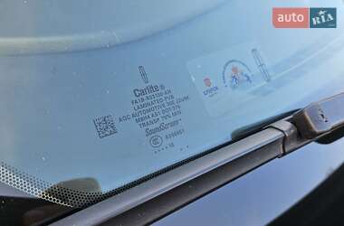 Позашляховик / Кросовер Lincoln MKX 2018 в  фото 35 Позашляховик / Кросовер Lincoln MKX 2018 в
