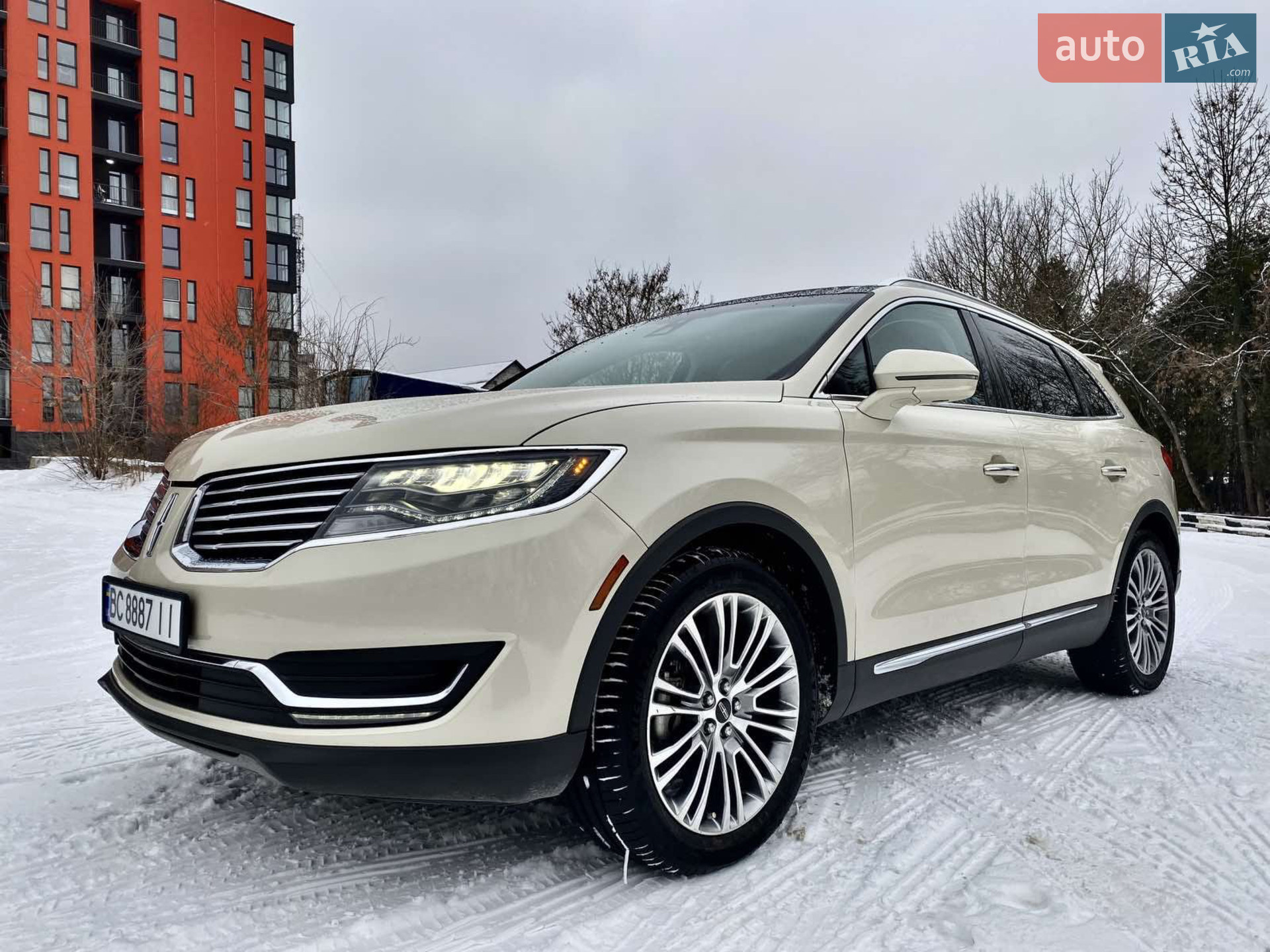 2016 Lincoln MKX - мініатюра 2