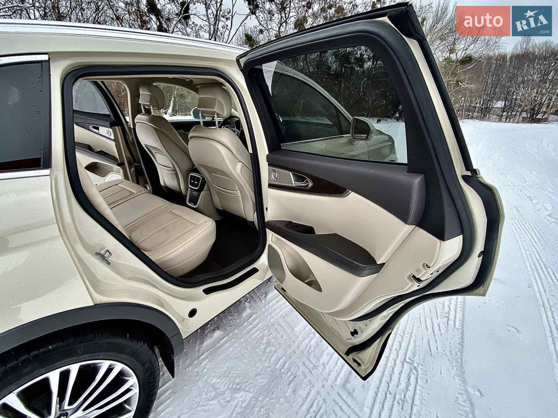 2016 Lincoln MKX - мініатюра 11