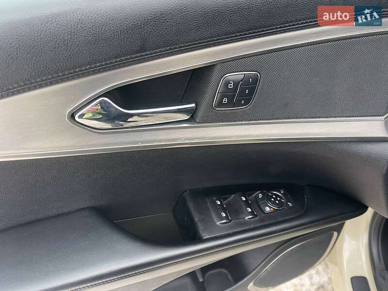 Внедорожник / Кроссовер Lincoln MKX 2016 в Киеве