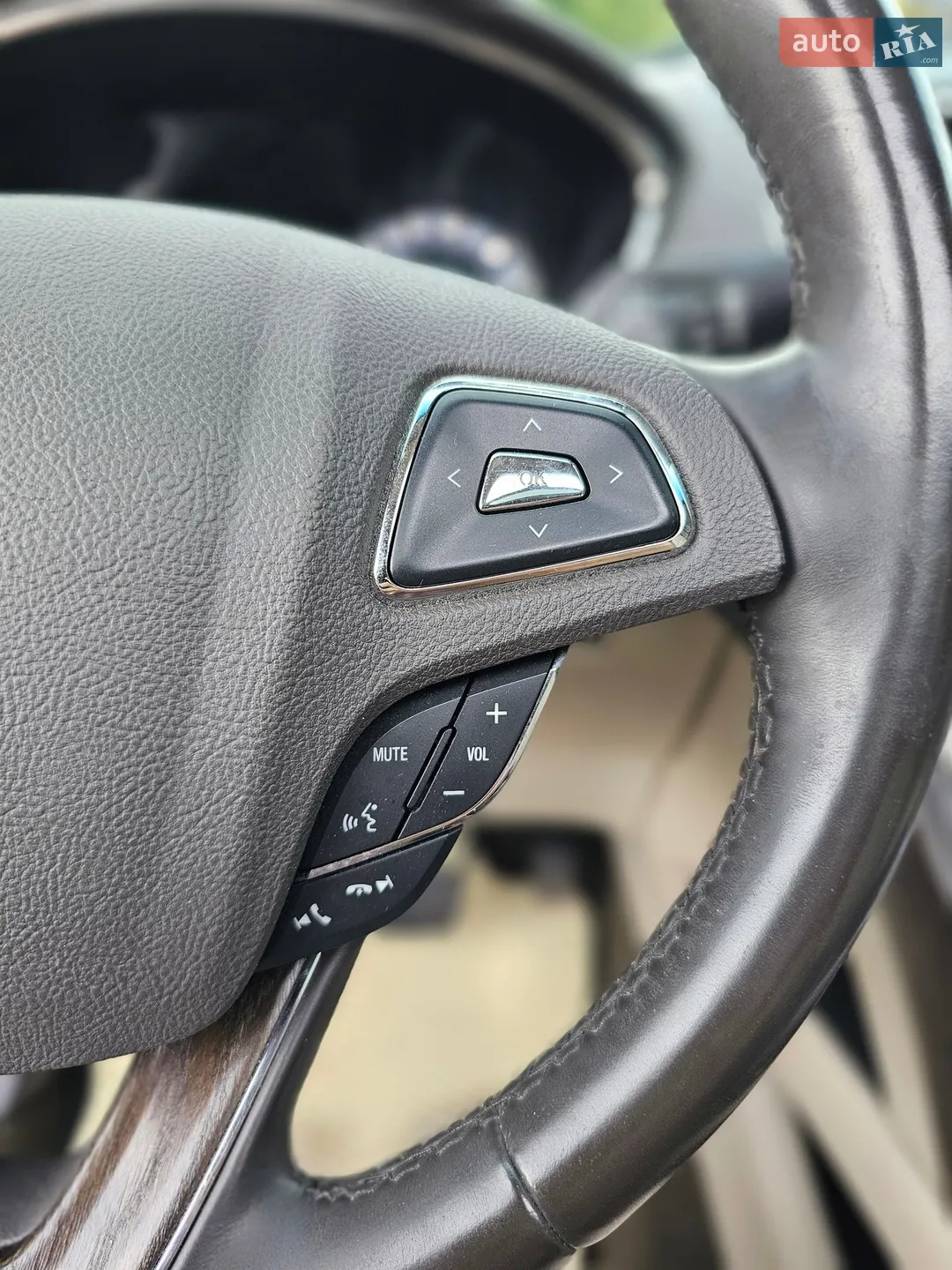 2016 Lincoln MKX - мініатюра 18