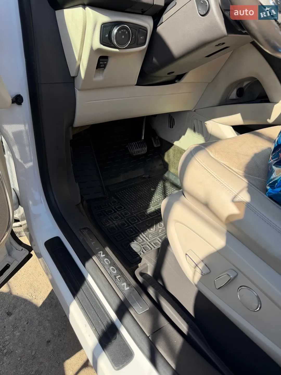 2018 Lincoln MKX - мініатюра 20