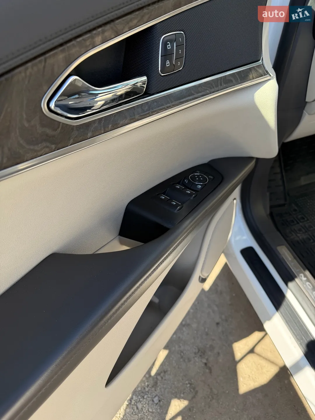 2018 Lincoln MKX - мініатюра 21