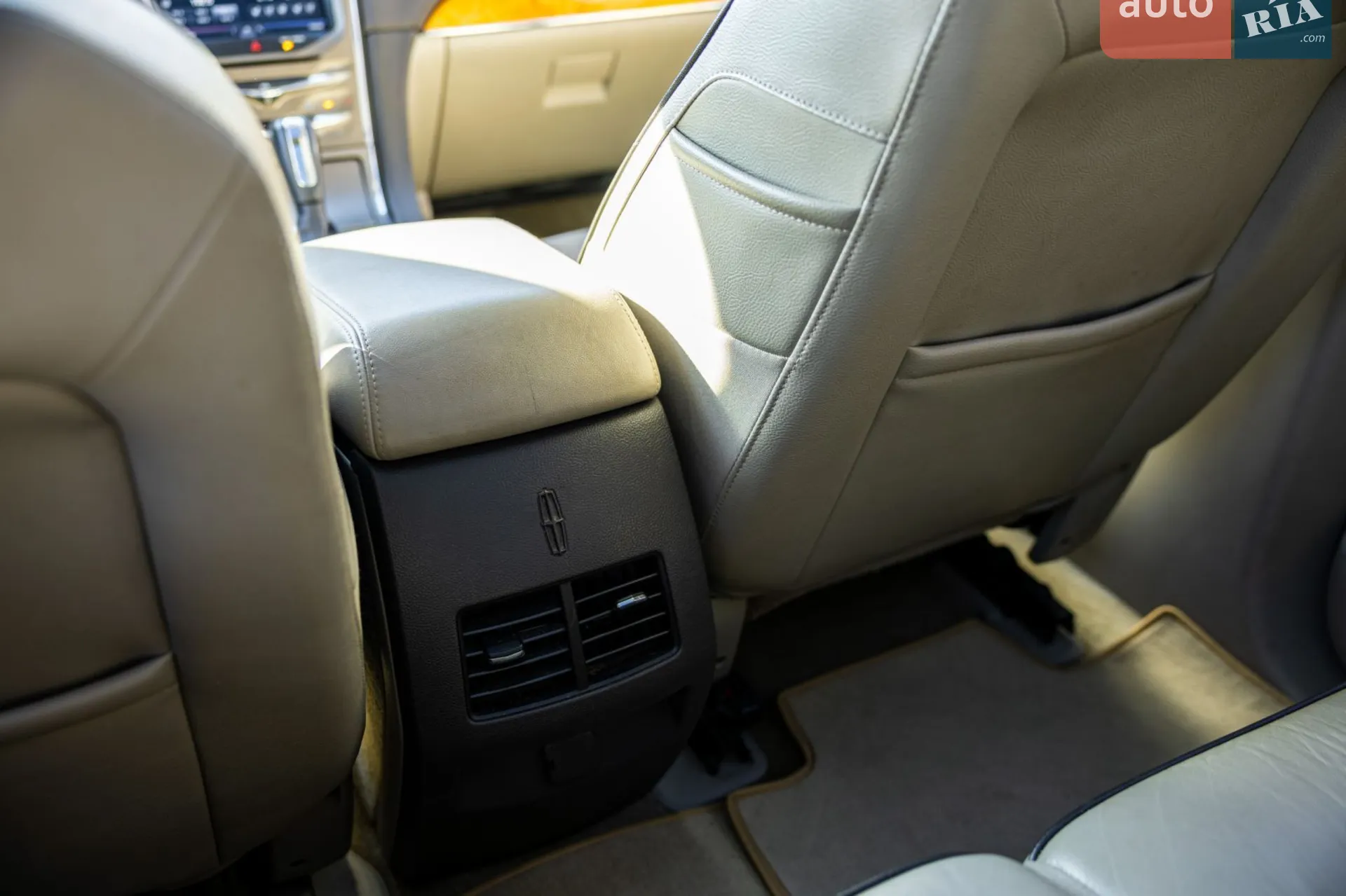 2014 Lincoln MKX - мініатюра 35