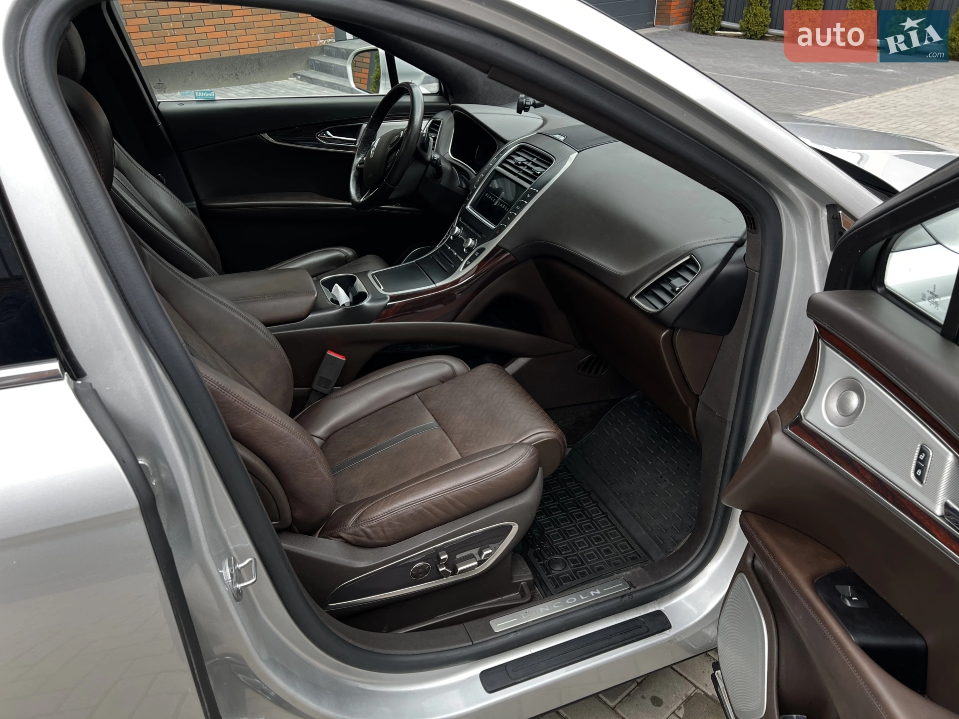 2016 Lincoln MKX - мініатюра 18
